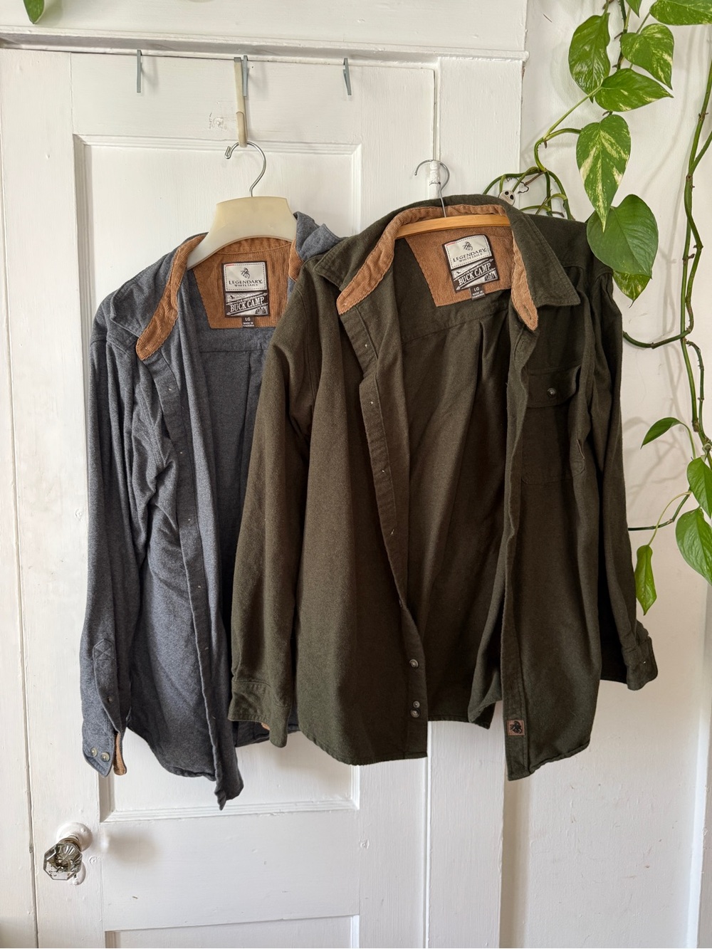 Legendary Whitetails Olive Green & blue button-Up Corduroy Collars sizeL